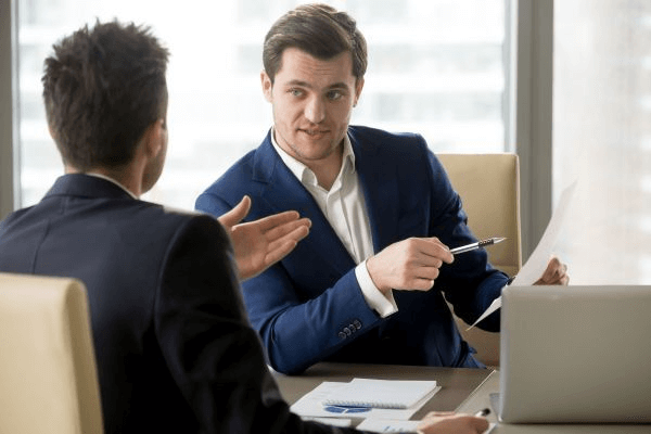 Requisiti assicurativi di revisione del proprietario
